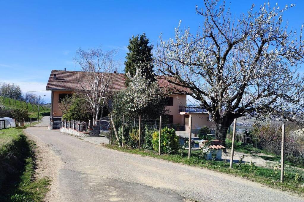 Il Canto Del Gallo Casa Vacanze Ristorante Pizzeria Cassinasco Exterior foto